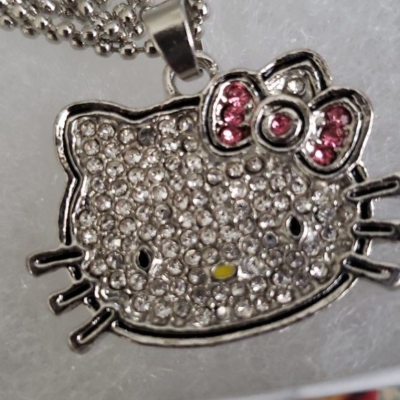 Crystal Jewelry Jewelry - Hello 😺 Kitty necklace
